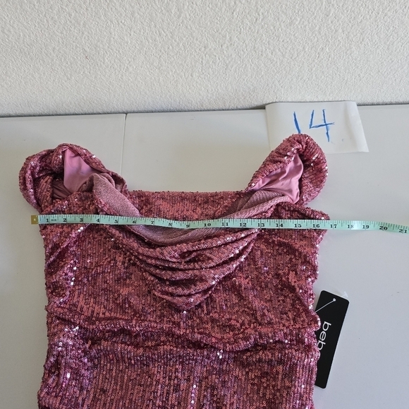 $179 Bebe Women's Off Sholder Dress Mini Silhouette Sequined Large Mauve New - Picture 6 of 12